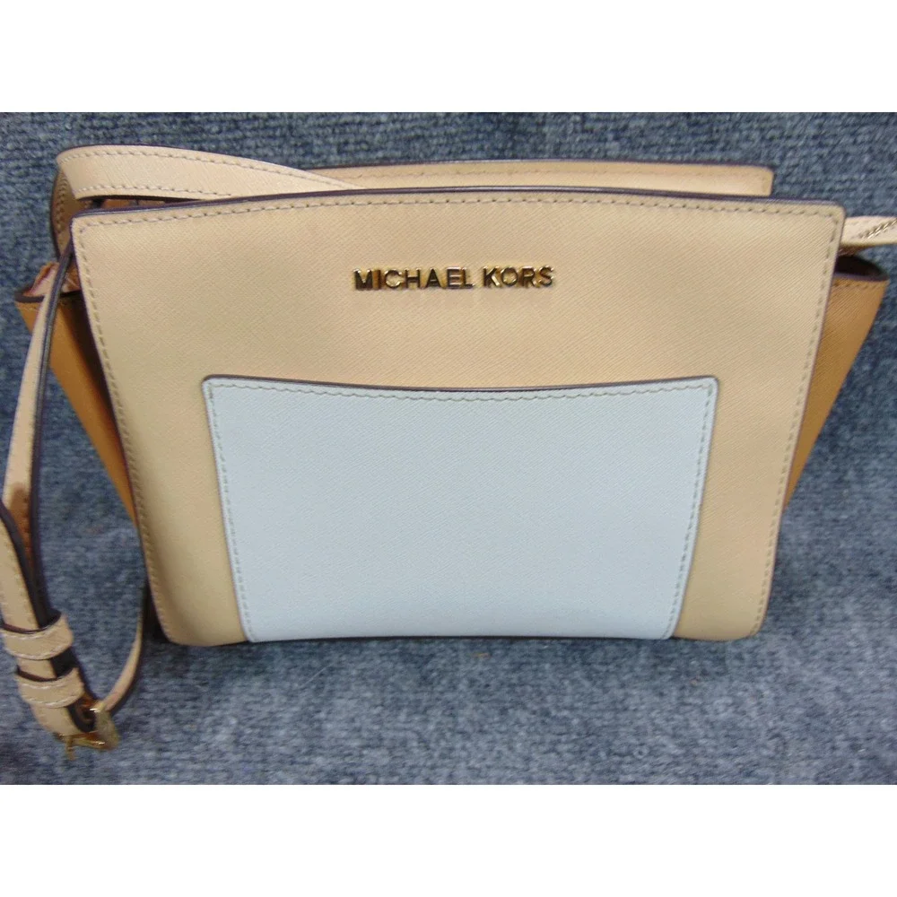 Michael Kors Selma Crossbody Tan Beige White Leather Saffiano Satchel Bag Flaw‎